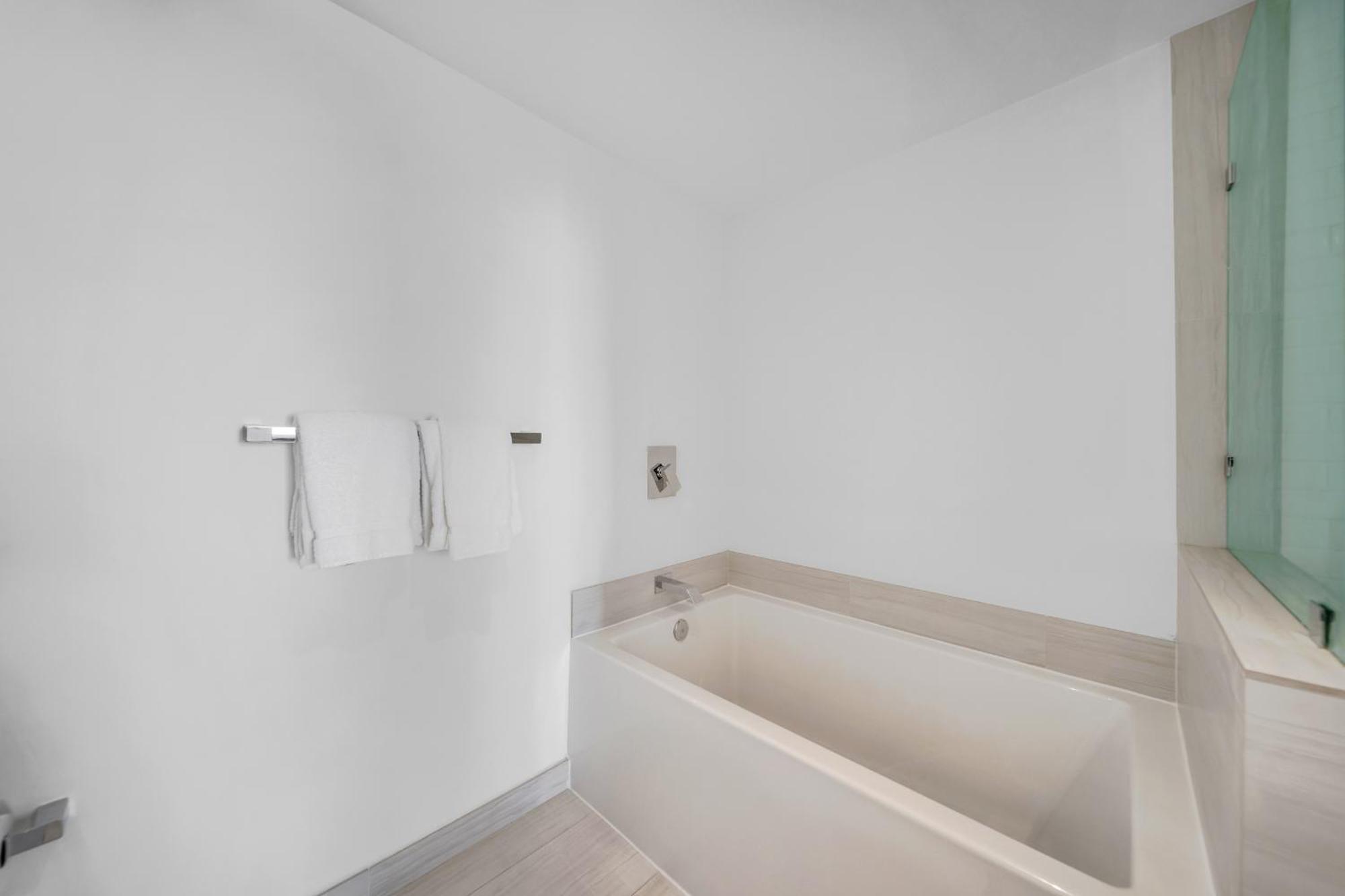 Wake Up To Ocean Views - Stunning 2bdr & 2ba Steps Away From The Ocean Apartment *